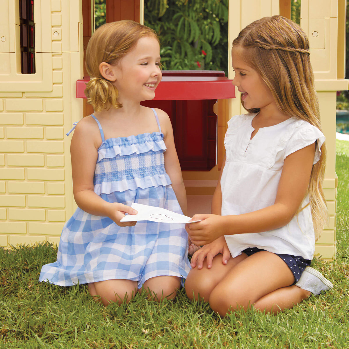 Little Tikes Cape Cottage Playhouse - Tan