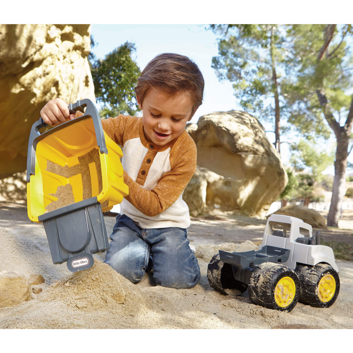 Little Tikes Dirt Diggers™ 2-in-1 Dump Truck