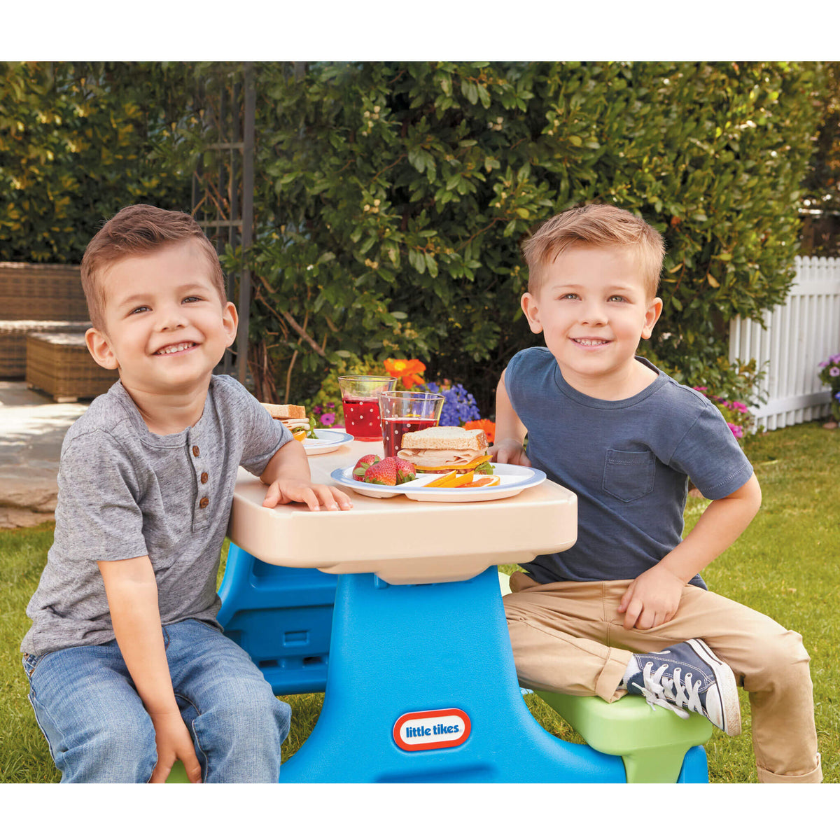 Little Tikes Easy Store Jr. Play Table with Umbrella - Blue/Green